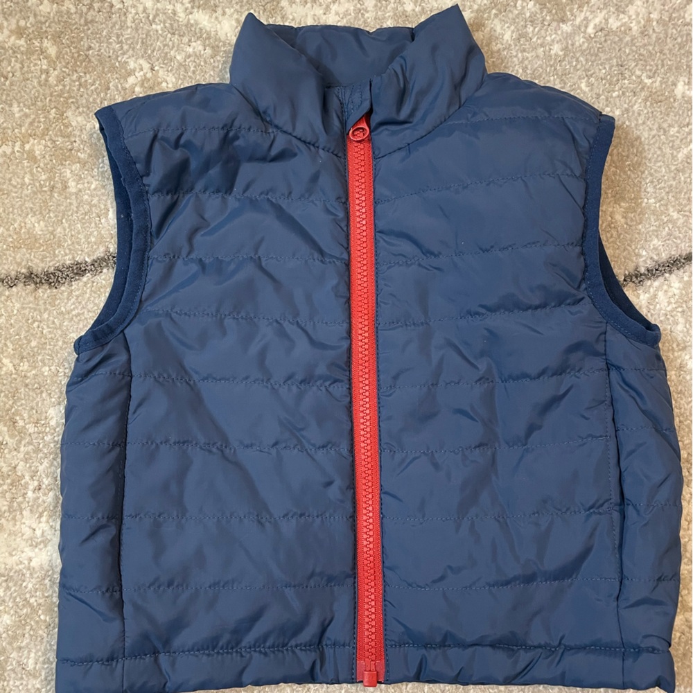 Tucker + Tate Blue Vest with Red‎ zipper (pls read)